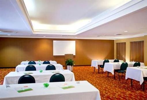 фото отеля Courtyard by Marriott Burlington