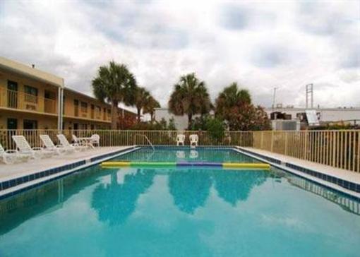 фото отеля Rodeway Inn Kissimmee