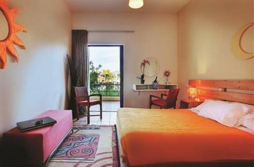 фото отеля Ianos Hotel