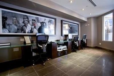 фото отеля Sandman Signature Hotel & Suites Edmonton South