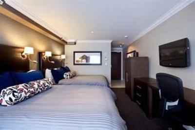 фото отеля Sandman Signature Hotel & Suites Edmonton South