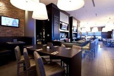 фото отеля Sandman Signature Hotel & Suites Edmonton South