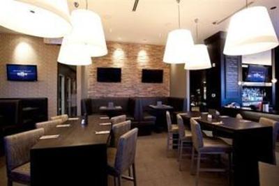 фото отеля Sandman Signature Hotel & Suites Edmonton South
