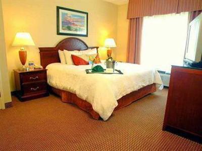 фото отеля Hilton Garden Inn Birmingham / Lakeshore Drive