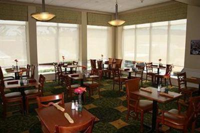 фото отеля Hilton Garden Inn Birmingham / Lakeshore Drive