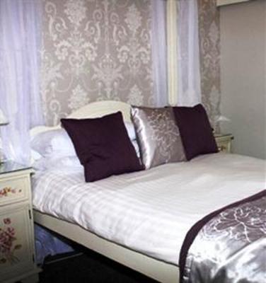 фото отеля Trelawney Hotel