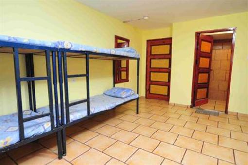 фото отеля Corinne Hostel