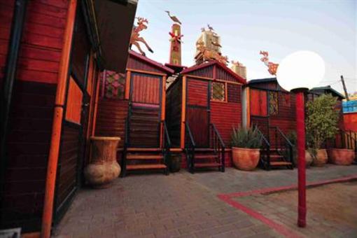 фото отеля Corinne Hostel