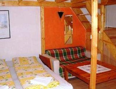 фото отеля Jump In Hostel Budapest