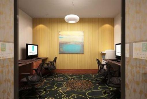 фото отеля Embassy Suites