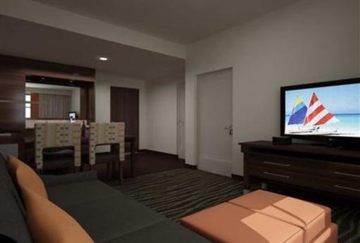 фото отеля Embassy Suites