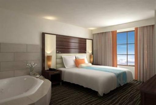 фото отеля Embassy Suites