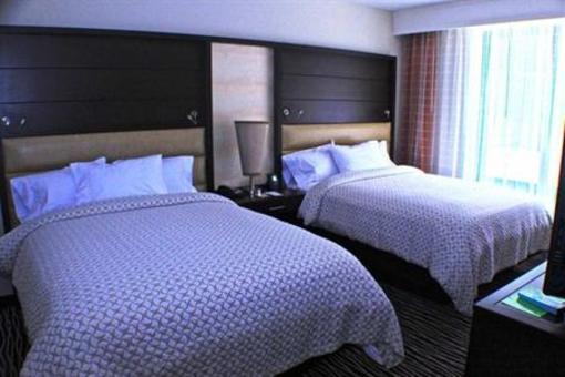 фото отеля Embassy Suites