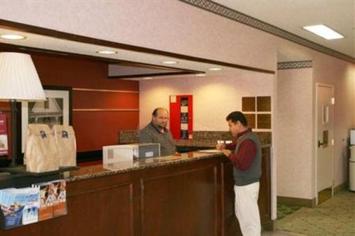 фото отеля Baymont Inn And Suites - Lewisville