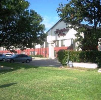 фото отеля Baymont Inn And Suites - Lewisville