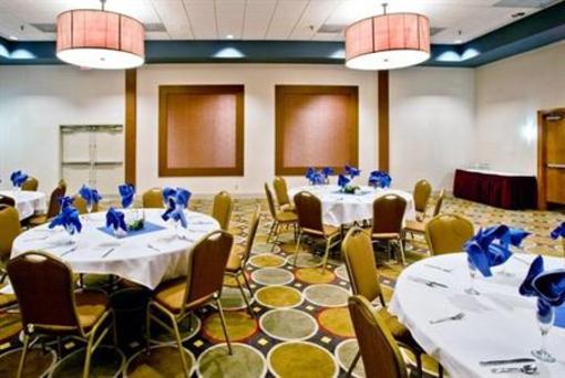 фото отеля Holiday Inn St Peterburg Airport Clearwater (Florida)