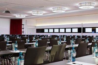 фото отеля Maritim Stadthotel Hannover