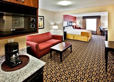 фото отеля Holiday Inn Express Hotel & Suites Crawfordsville