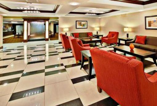 фото отеля Holiday Inn Express Hotel & Suites Crawfordsville