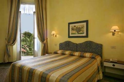 фото отеля Hotel Delle Rose Rapallo