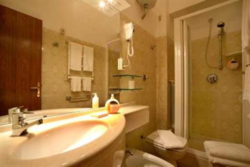 фото отеля Hotel Delle Rose Rapallo