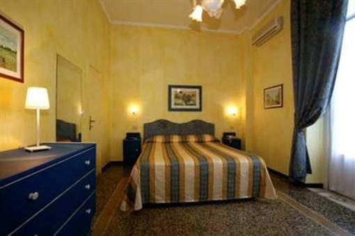 фото отеля Hotel Delle Rose Rapallo