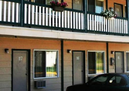 фото отеля Chateau Motel Edmonton