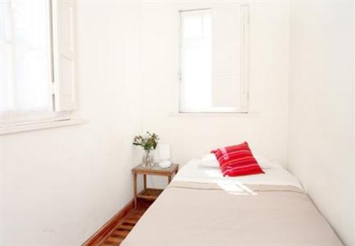 фото отеля Hostal Romandia