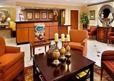 фото отеля Baymont Inn and Suites Gainesville