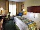 фото отеля Baymont Inn and Suites Gainesville