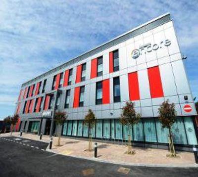 фото отеля Ramada Encore Hotel Luton Airport