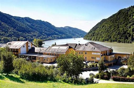 фото отеля Hotel Donauschlinge Haibach ob der Donau