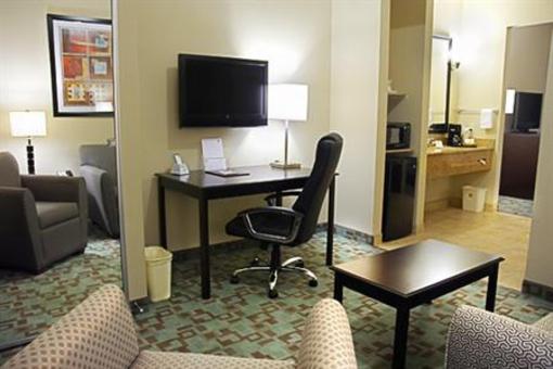 фото отеля BEST WESTERN PLUS Eastgate Inn & Suites