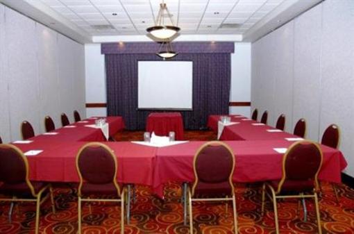 фото отеля Best Western Plus Ottawa Kanata Hotel & Conference Centre