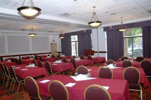 фото отеля Best Western Plus Ottawa Kanata Hotel & Conference Centre