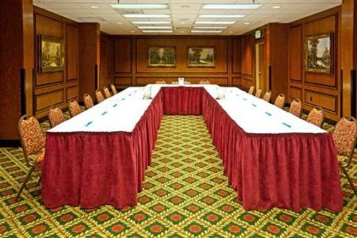 фото отеля Holiday Inn Terre Haute