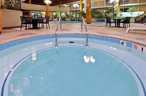фото отеля Holiday Inn Terre Haute