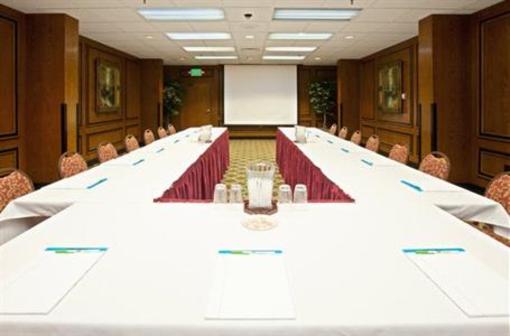 фото отеля Holiday Inn Terre Haute