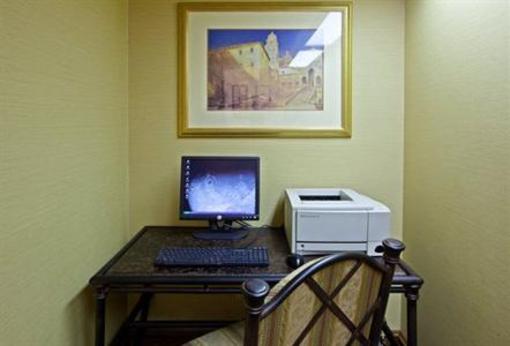 фото отеля Holiday Inn Terre Haute
