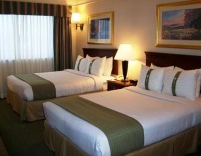 фото отеля Holiday Inn Hotel & Suites Overland Park West