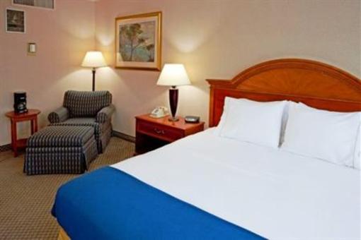 фото отеля Holiday Inn Express Elmira Horseheads