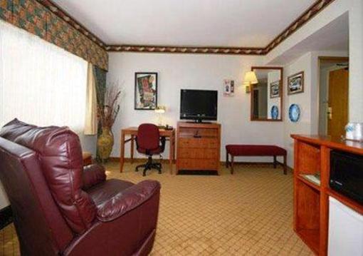 фото отеля Comfort Inn & Suites Downtown Lakeshore Milwaukee