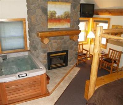 фото отеля Allaire Timbers Inn