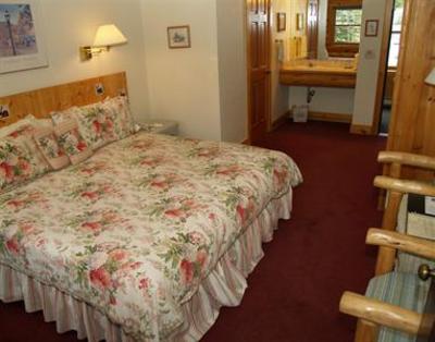 фото отеля Allaire Timbers Inn