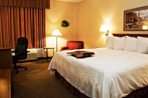 фото отеля Hampton Inn & Suites Flagstaff