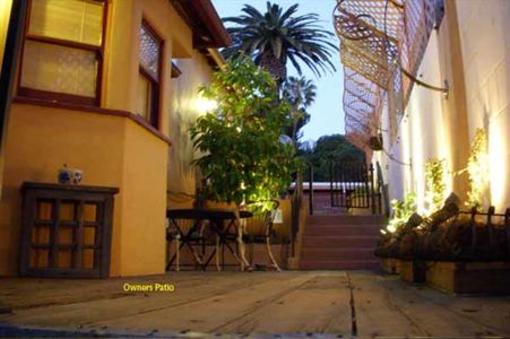 фото отеля Baxter 5 Apartments Los Angeles