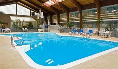 фото отеля Four Points Cape Cod Hotel Eastham