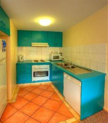 фото отеля Surfers Beach Resort One