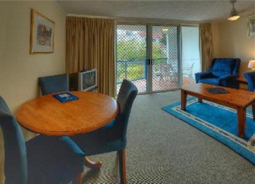 фото отеля Surfers Beach Resort One
