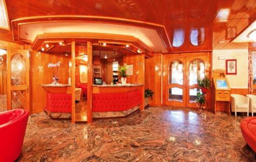фото отеля Hotel Cristallo Andalo